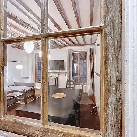 Appartamento Charming 2room Flat Near Buttes-chaumont